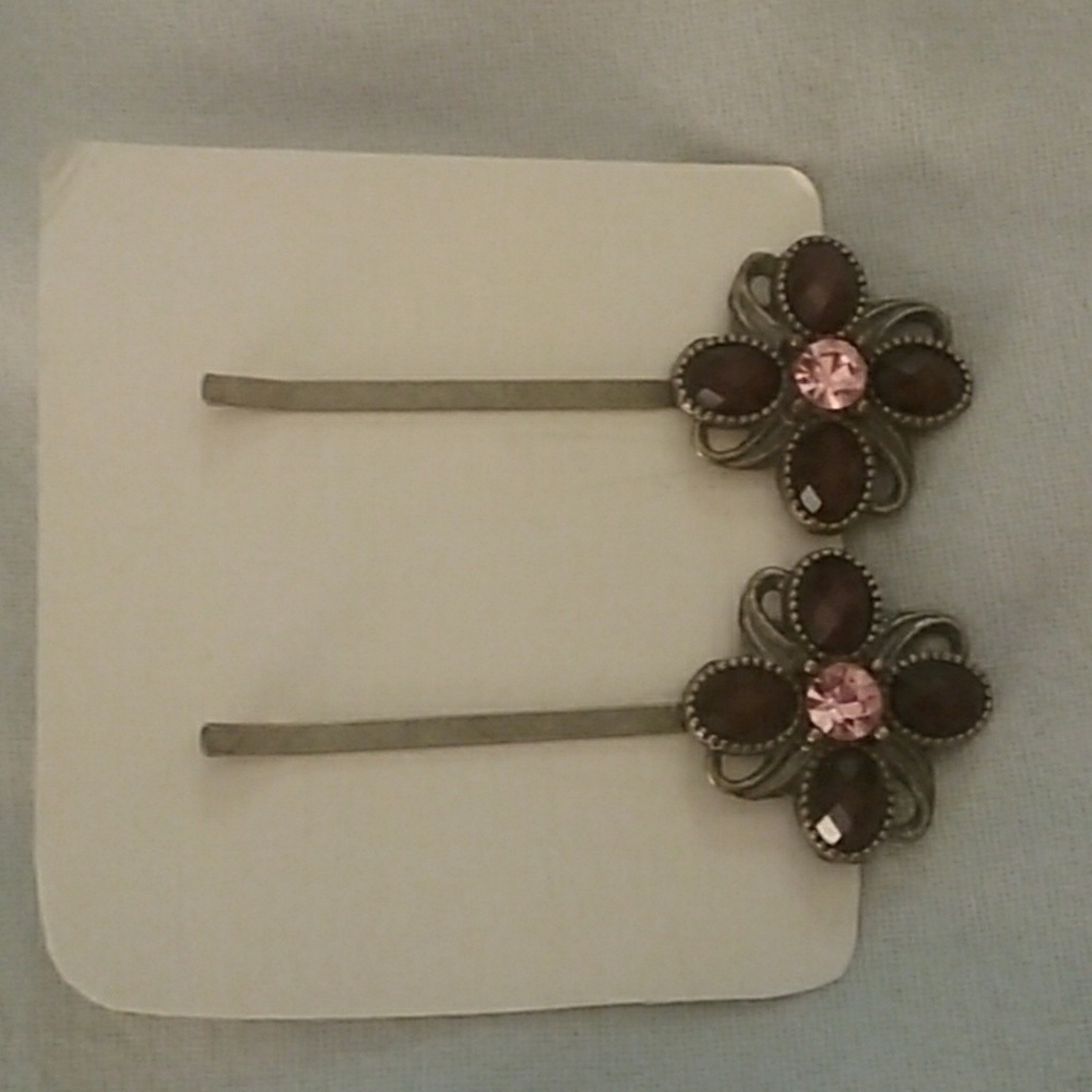 Flower hair pins